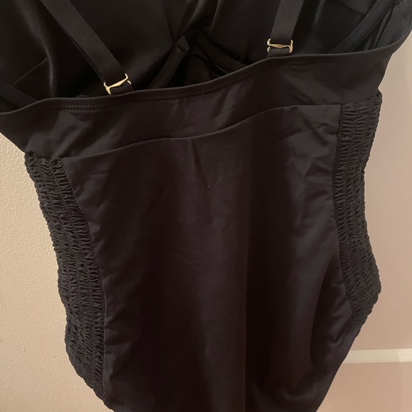Aquarose one piece bathing suit nwt from la view en rose - Picture 9 of 12